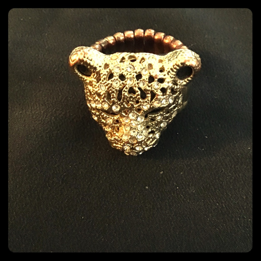 Tiger Face Ring With Rhinestones Gold Tone